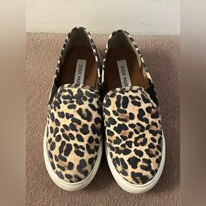 Steve Madden Safary Womens Shoe-Cheetah Print Size 6